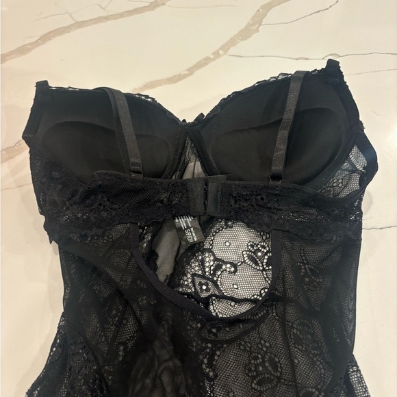 Black lace Bodysuit SMALL - Picture 2 of 3